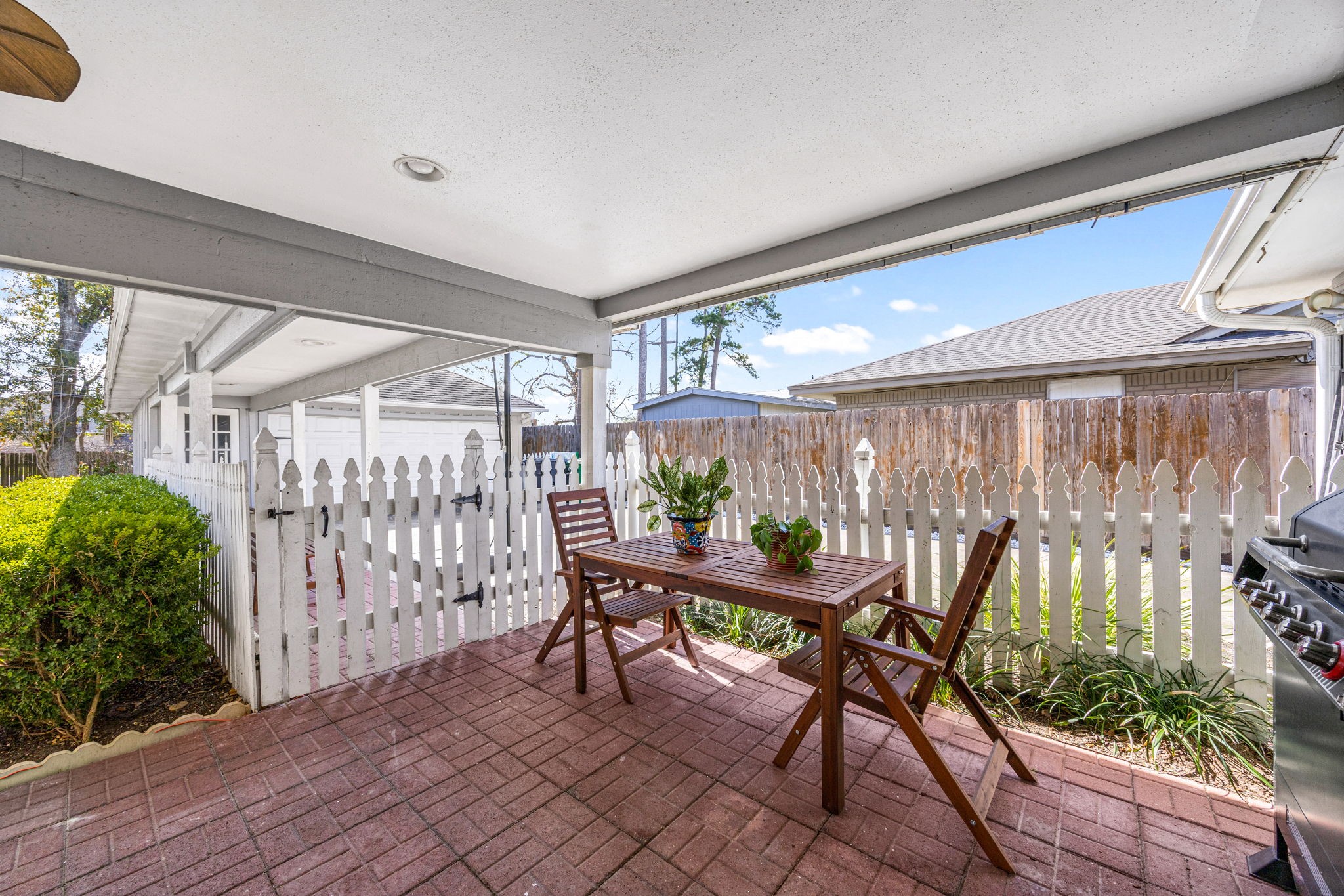 4819 Chantilly Lane Houston, TX 77092 - Photo 24 of 38