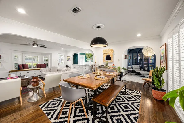 $499,950 | 4819 Chantilly Lane, Houston, TX 77092