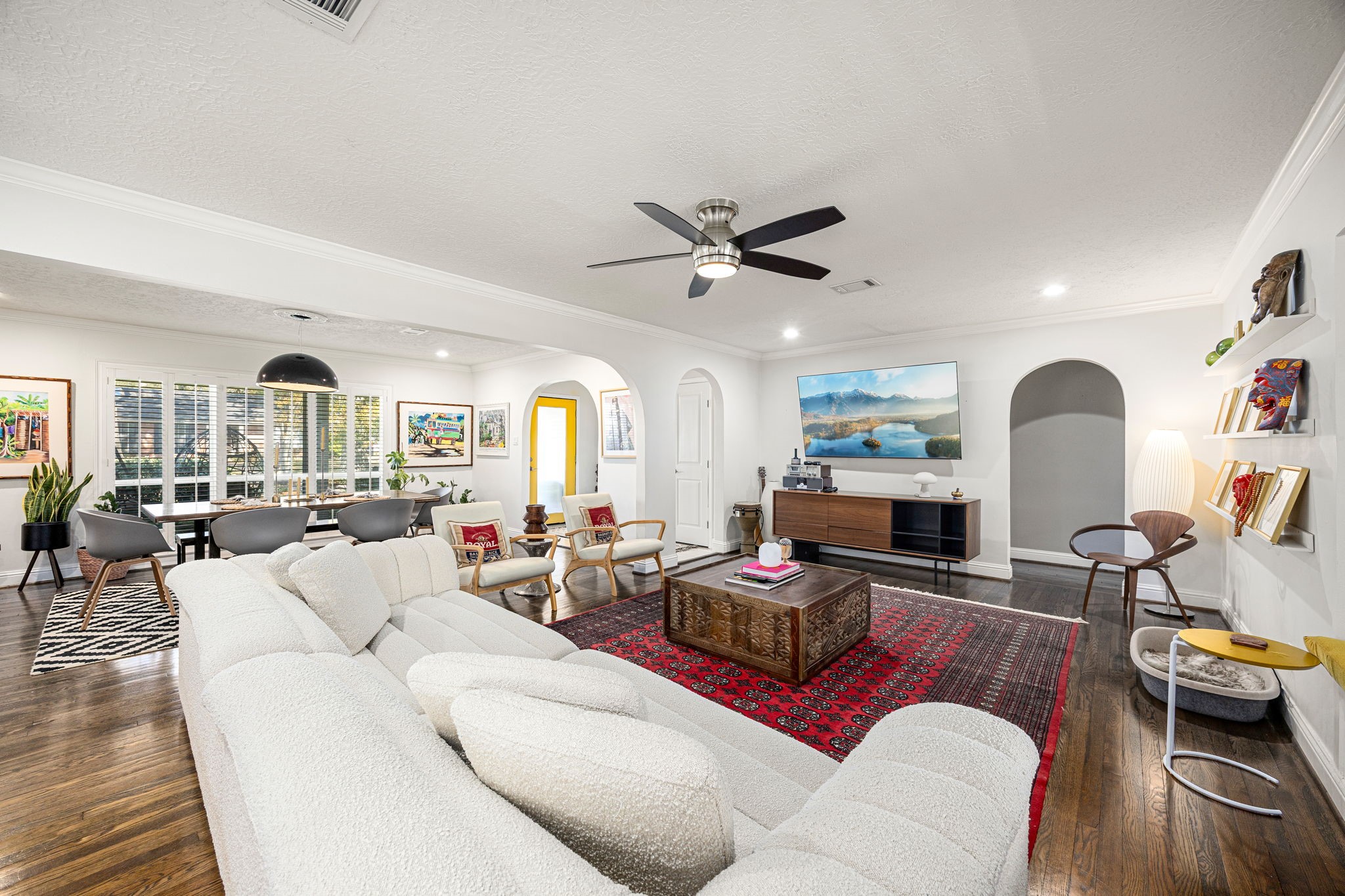 4819 Chantilly Lane Houston, TX 77092 - Photo 10 of 38