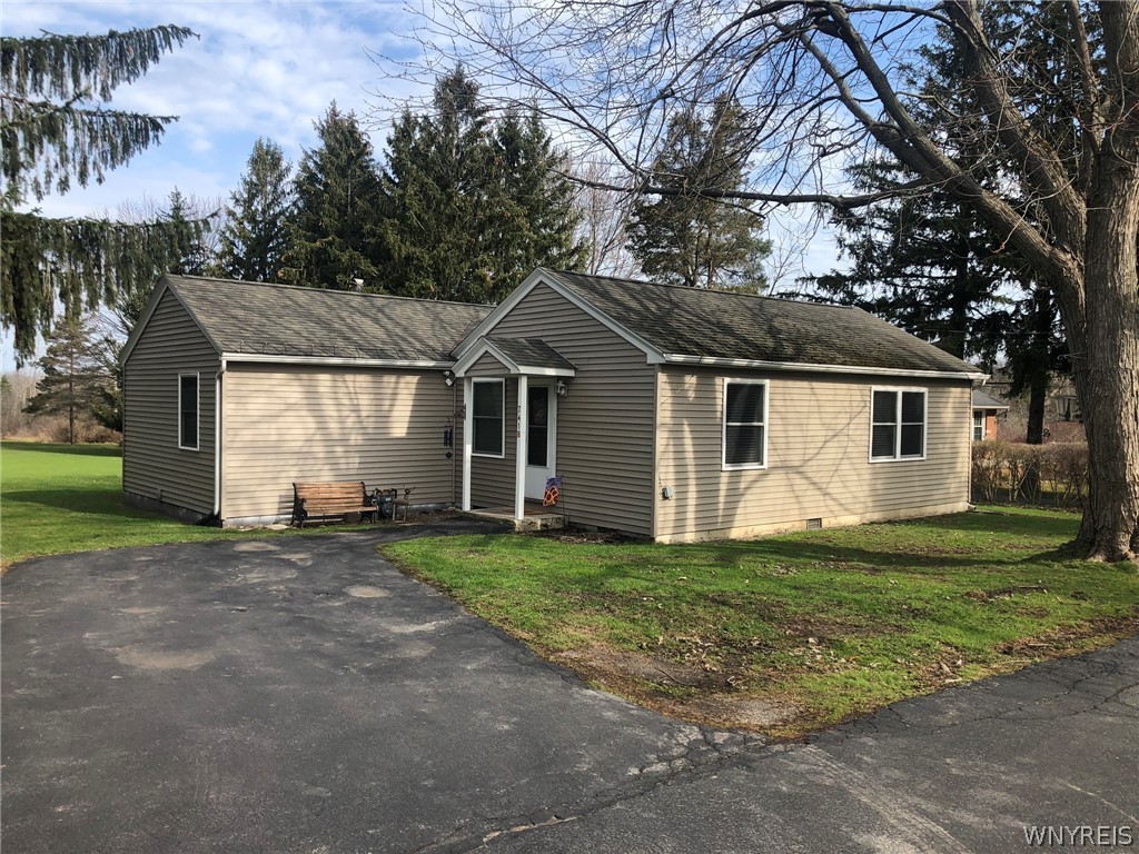 7418 Erie Road Evans, NY 14047 - Photo 1 of 1 Main House