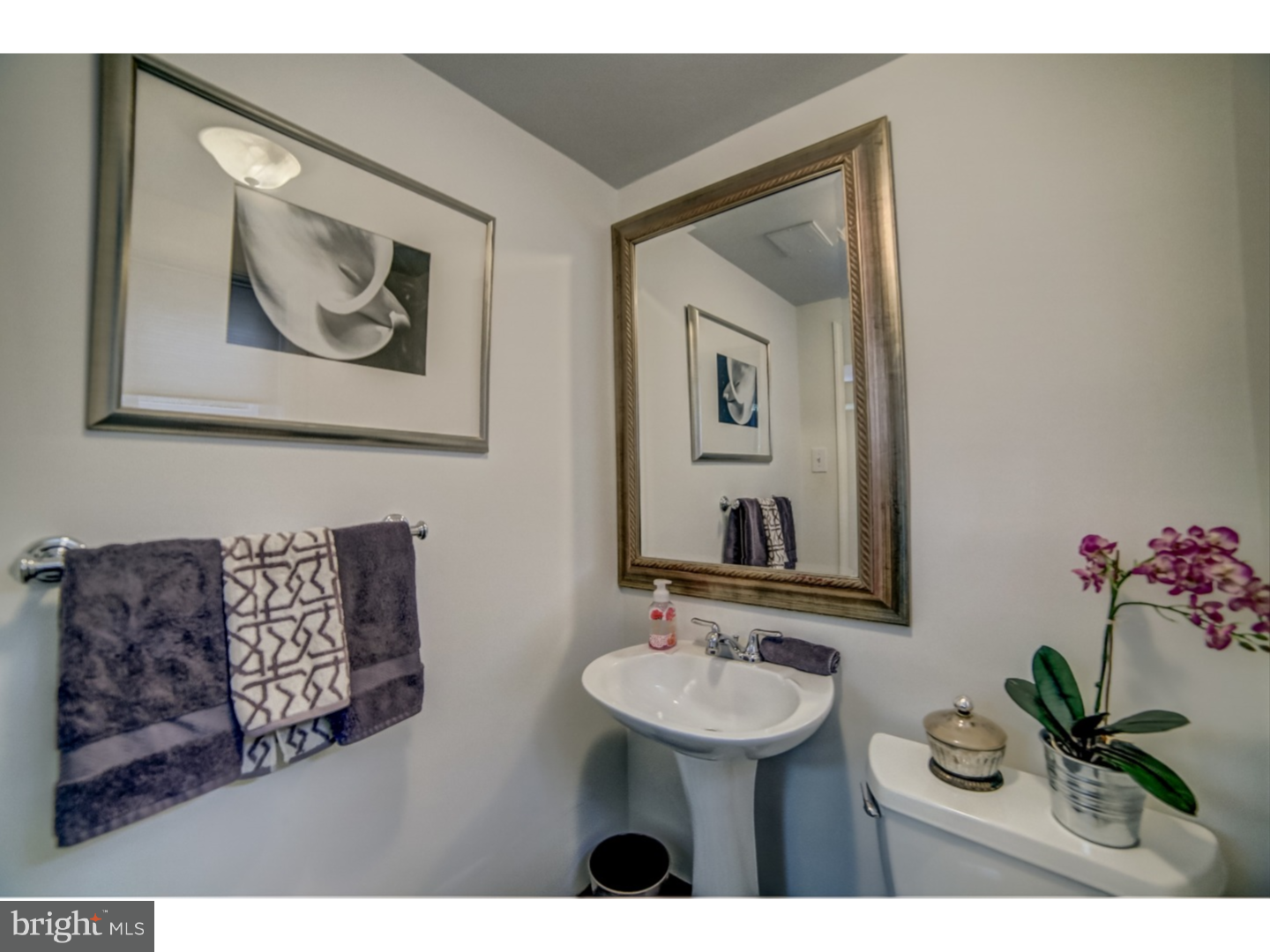329 Rittenhouse Circle Havertown, PA 19083 - Photo 11 of 25 Half Bath