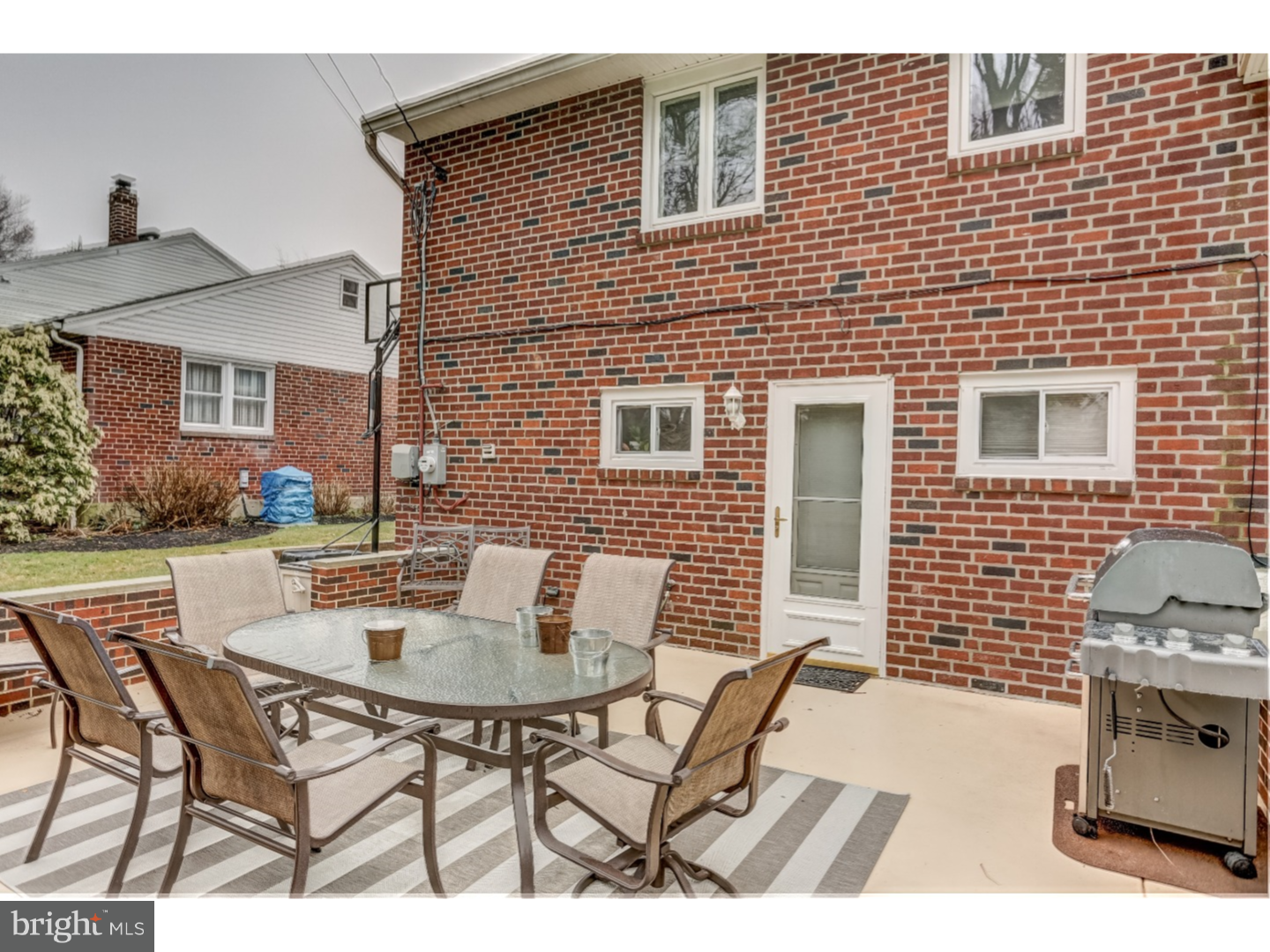 329 Rittenhouse Circle Havertown, PA 19083 - Photo 22 of 25 Exterior Back