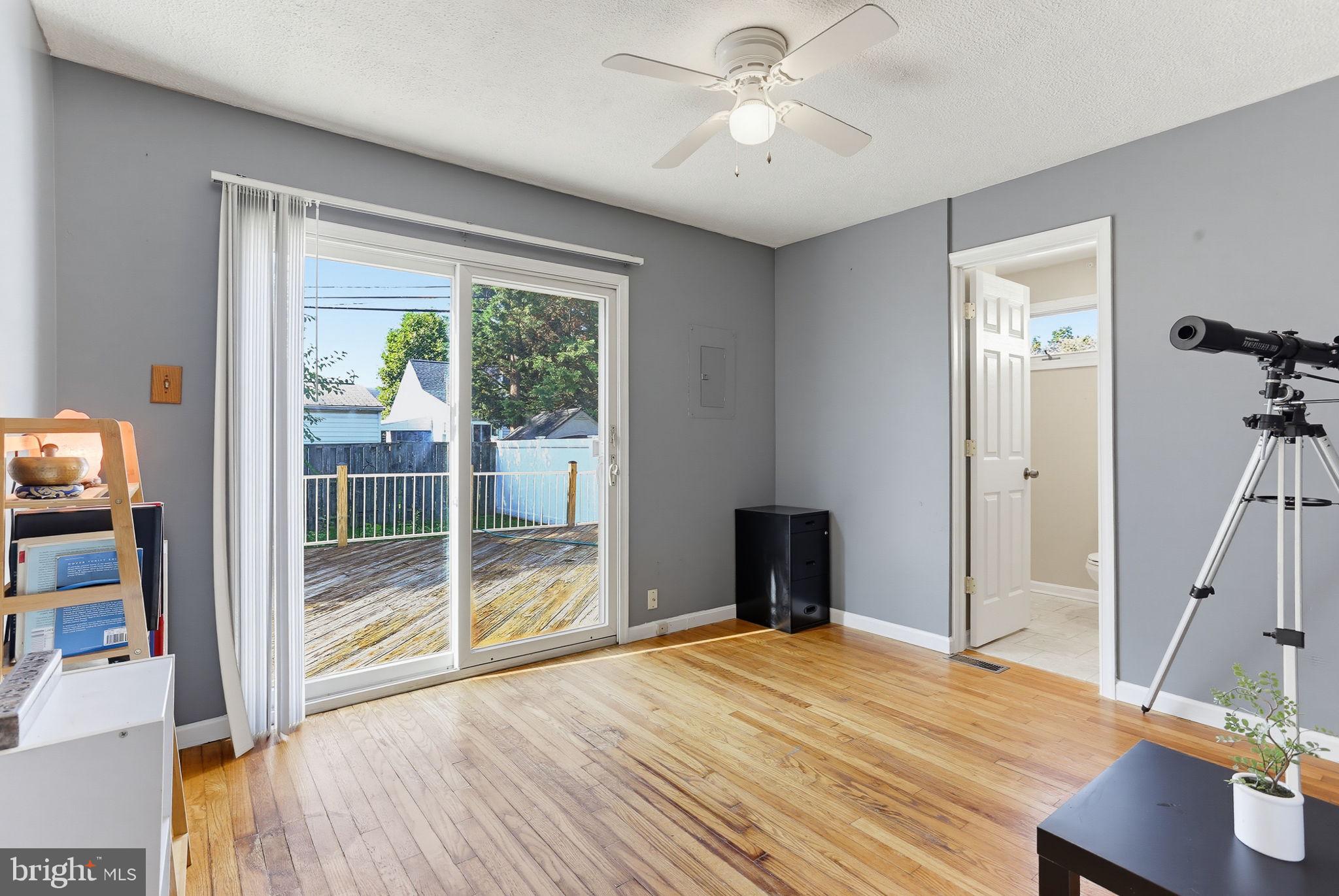 8211 Longpoint Road Dundalk, MD 21222 - Photo 11 of 34 Gallery Image 11