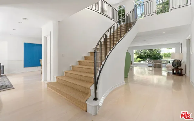 a view of entryway and hall