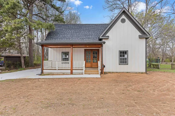 $225,000 | 211 Hays Avenue, Trenton, TN 38382