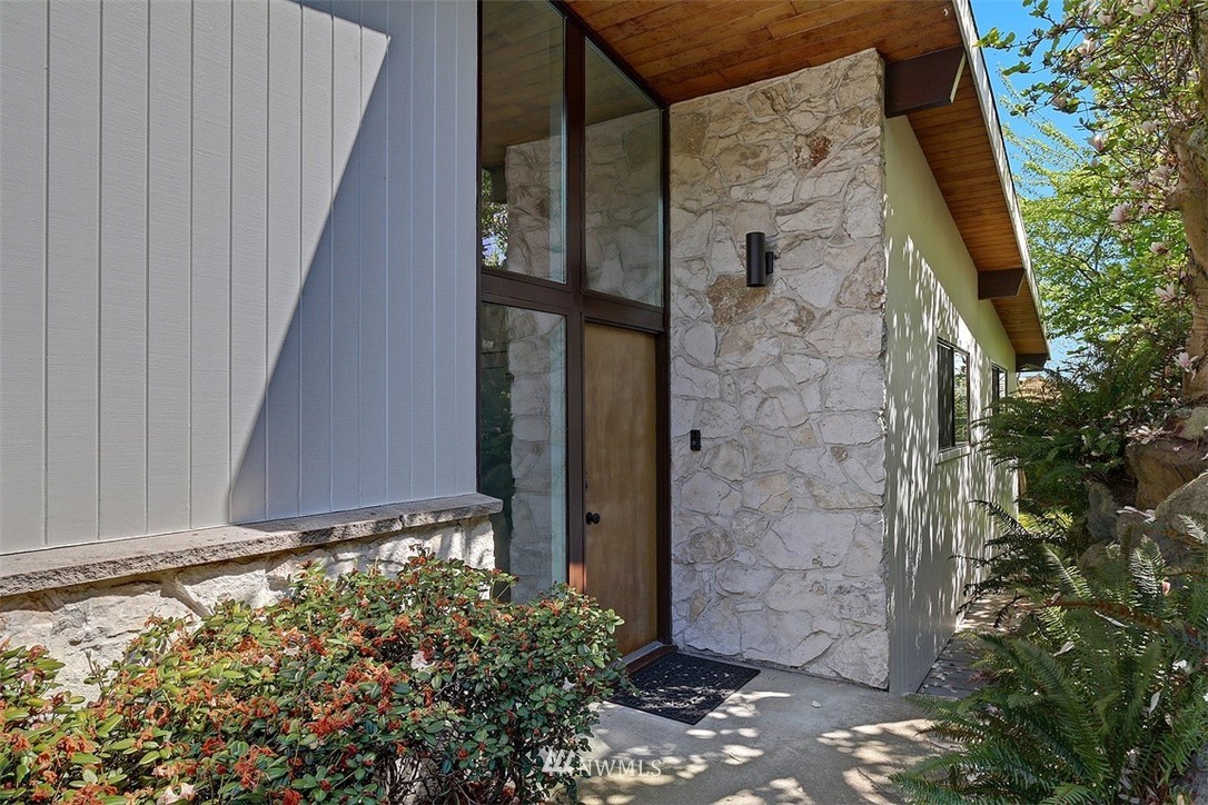 10804 Rowan Road South Seattle, WA 98178 - Photo 30 of 40