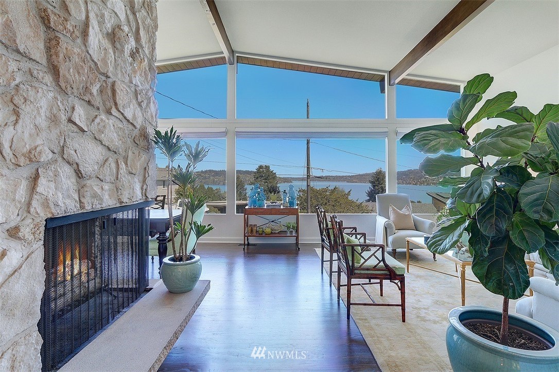 10804 Rowan Road South Seattle, WA 98178 - Photo 5 of 40