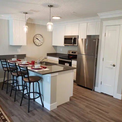 $1,995 | 10 4th Street, Unit 502, Dover, NH 03820