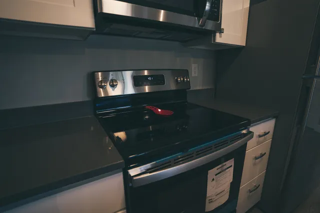 $1,995 | 10 4th Street, Unit 502, Dover, NH 03820