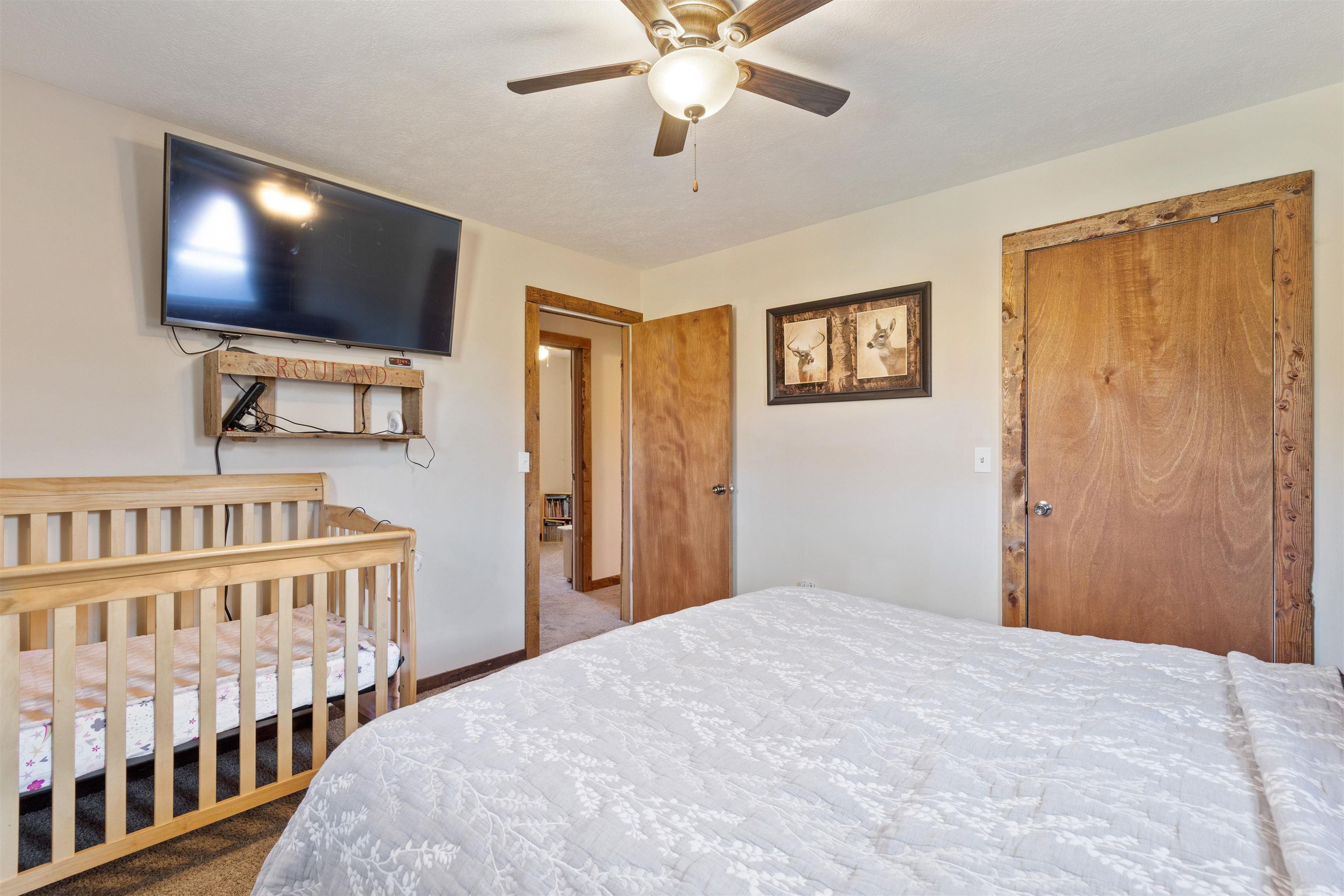 5240 West Woodyard Road Bloomington, IN 47404 - Photo 13 of 29