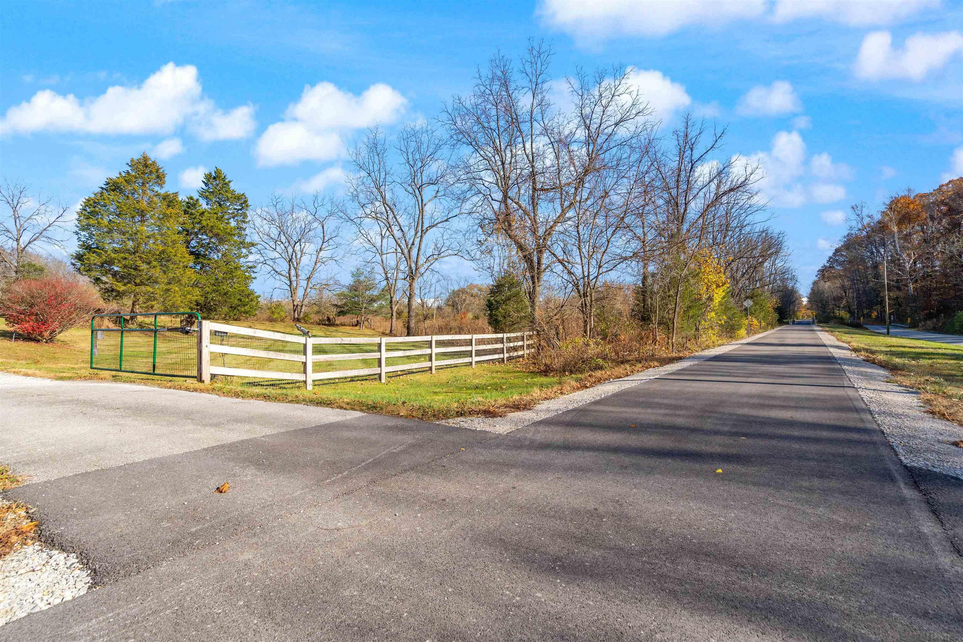 5240 West Woodyard Road Bloomington, IN 47404 - Photo 24 of 29