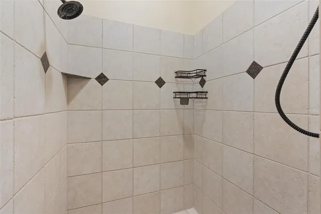 $800,000 | 1910 Glenwood Oaks Lane, DeLand, FL 32720