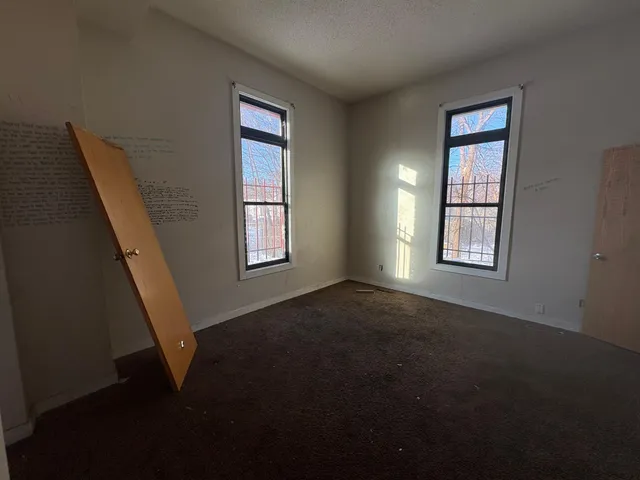 $300,000 | 2106 Elliot Avenue, Minneapolis, MN 55404