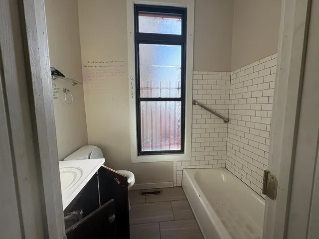 $300,000 | 2106 Elliot Avenue, Minneapolis, MN 55404