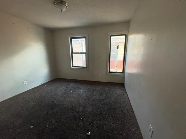 $300,000 | 2106 Elliot Avenue, Minneapolis, MN 55404