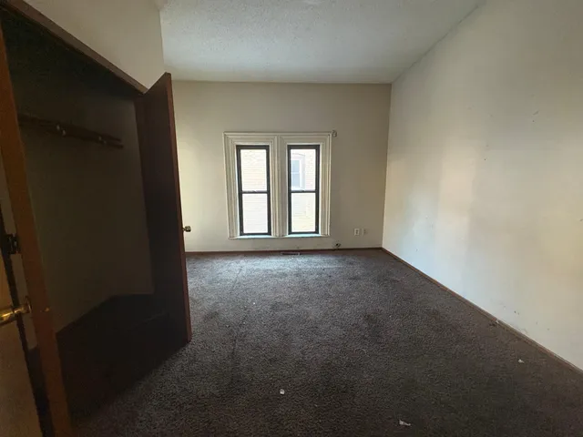 $300,000 | 2106 Elliot Avenue, Minneapolis, MN 55404