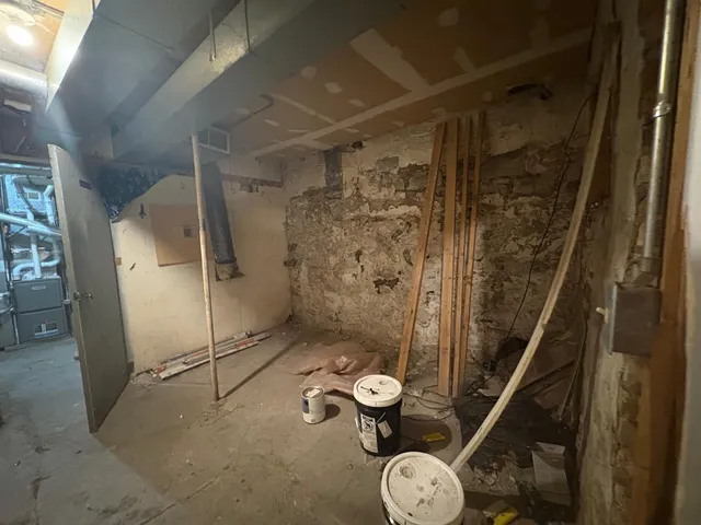 $300,000 | 2106 Elliot Avenue, Minneapolis, MN 55404