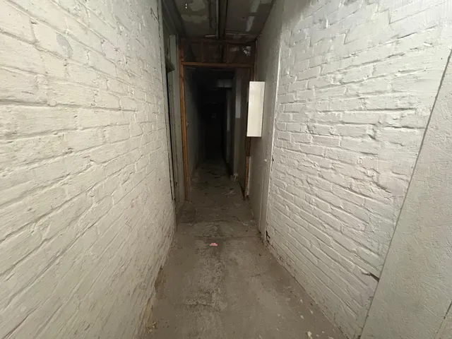 $300,000 | 2106 Elliot Avenue, Minneapolis, MN 55404