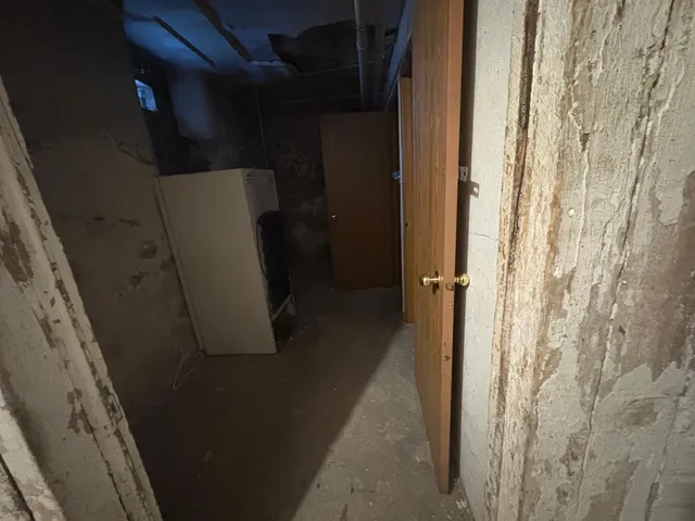 $300,000 | 2106 Elliot Avenue, Minneapolis, MN 55404