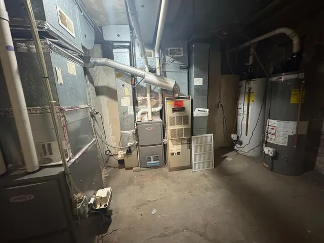 $300,000 | 2106 Elliot Avenue, Minneapolis, MN 55404