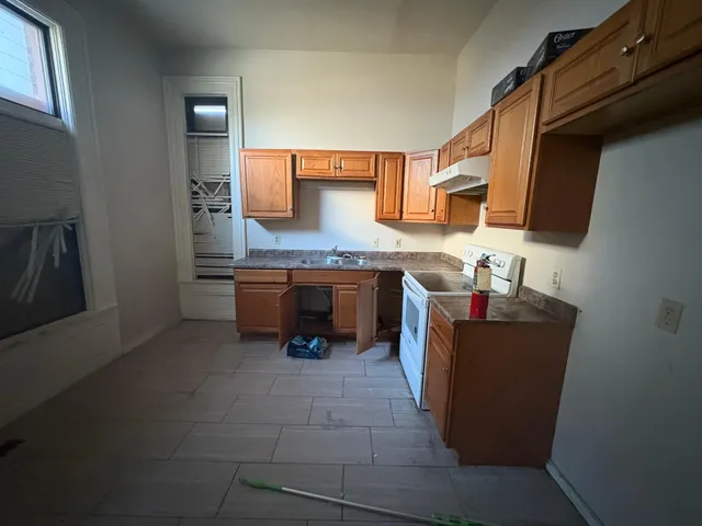 $300,000 | 2106 Elliot Avenue, Minneapolis, MN 55404