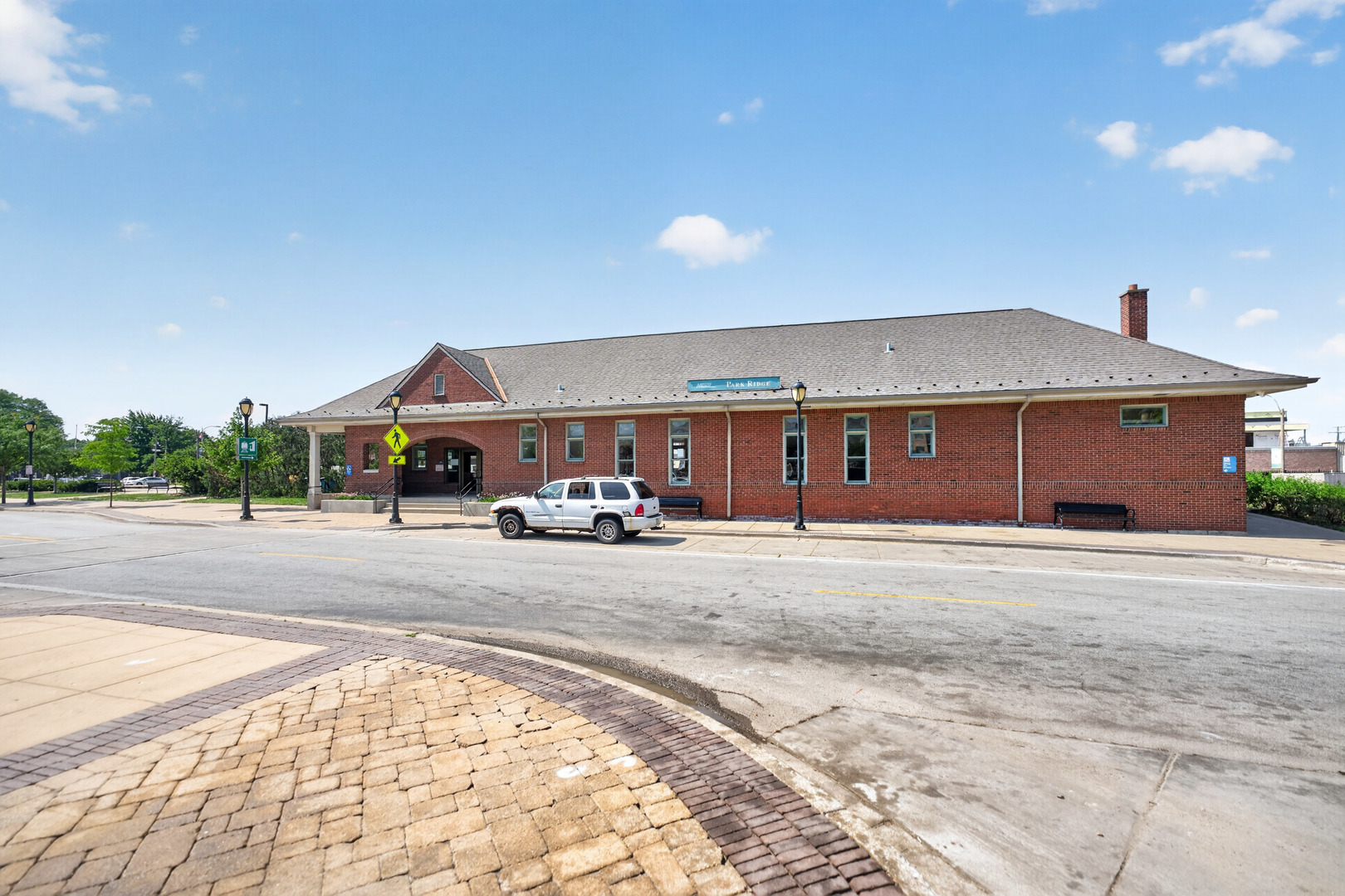 221 Chester Avenue Park Ridge, IL 60068 - Photo 29 of 32 Gallery Image 29