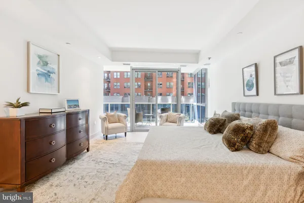 $1,685,000 | 1881 North Nash Street, Unit 302, Arlington, VA 22209