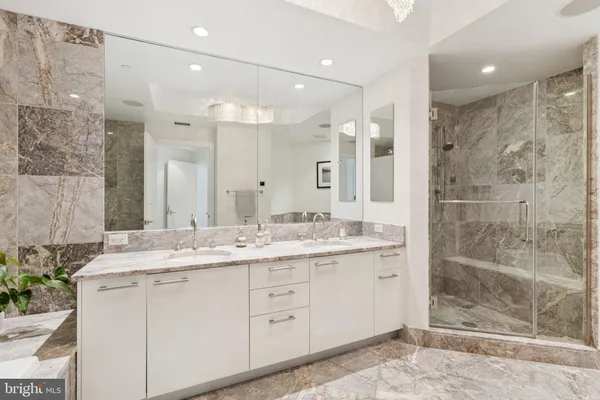 $1,685,000 | 1881 North Nash Street, Unit 302, Arlington, VA 22209
