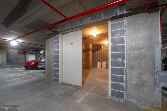 $1,795,000 | 1881 North Nash Street, Unit 302, Arlington, VA 22209