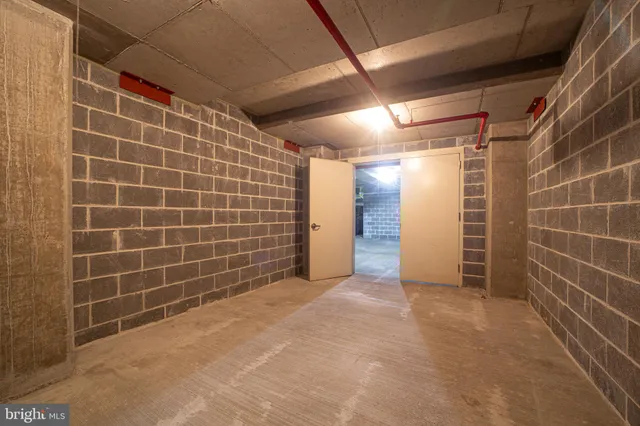 $1,795,000 | 1881 North Nash Street, Unit 302, Arlington, VA 22209