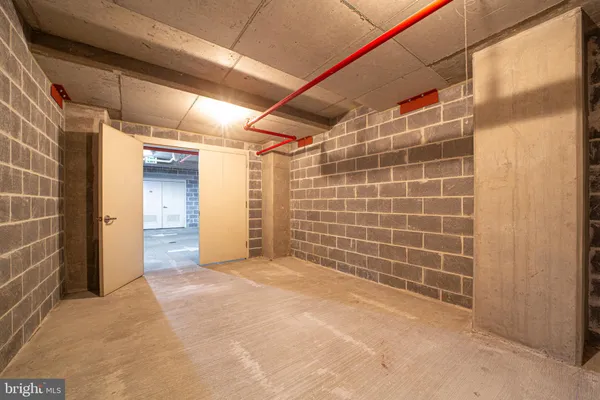 $1,685,000 | 1881 North Nash Street, Unit 302, Arlington, VA 22209