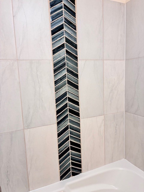 8010 South Ridgeland Avenue, Unit 1D Chicago, IL 60617 - Photo 20 of 28 a view of bathroom with shower