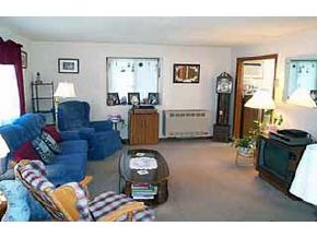 18 Rocco Drive Derry, NH 03038 - Photo 4 of 9