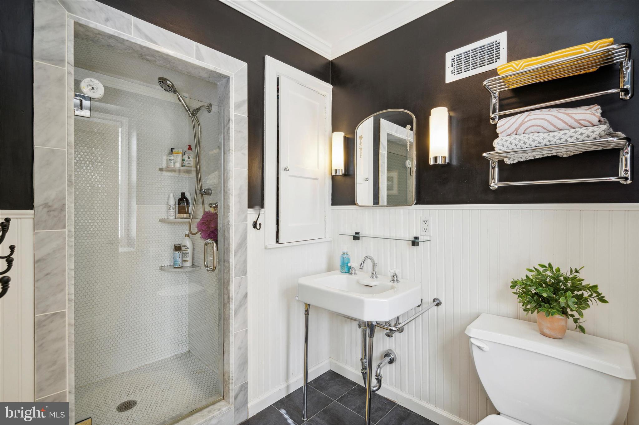 363 Fisher Road Jenkintown, PA 19046 - Photo 23 of 53 Primary En-suite Bath