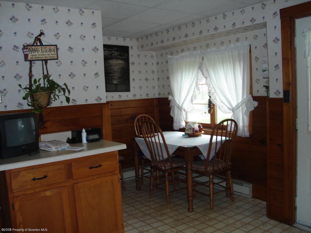 3 Howe Street Nicholson, PA 18446 - Photo 5 of 11 Gallery Image 5