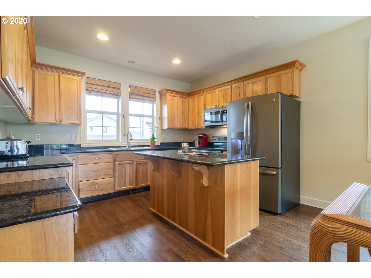 945 Highlands Loop Willamina, OR 97396 - Photo 6 of 32 Gallery Image 6