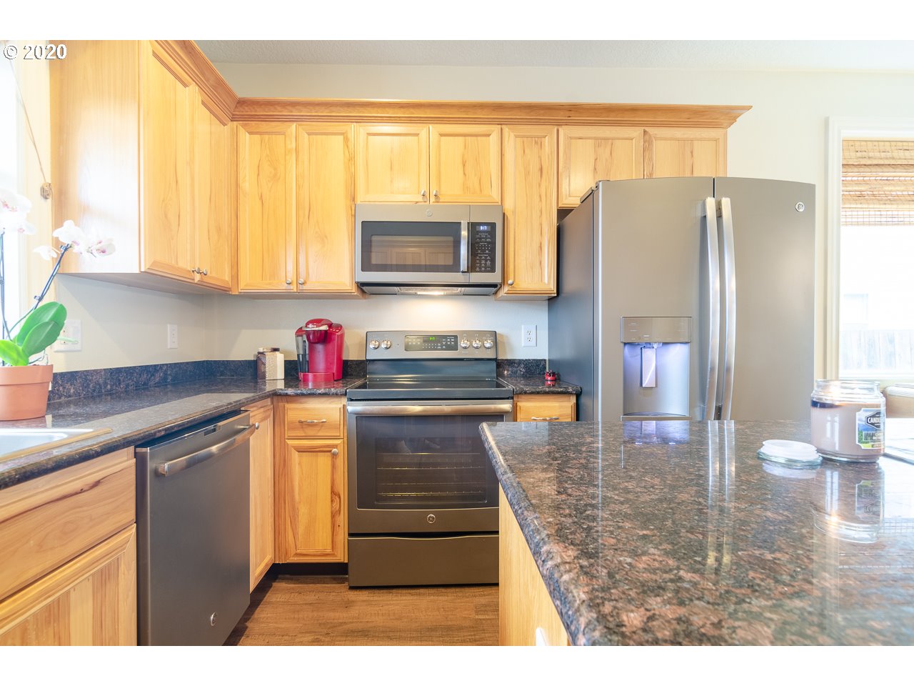 945 Highlands Loop Willamina, OR 97396 - Photo 8 of 32 Gallery Image 8