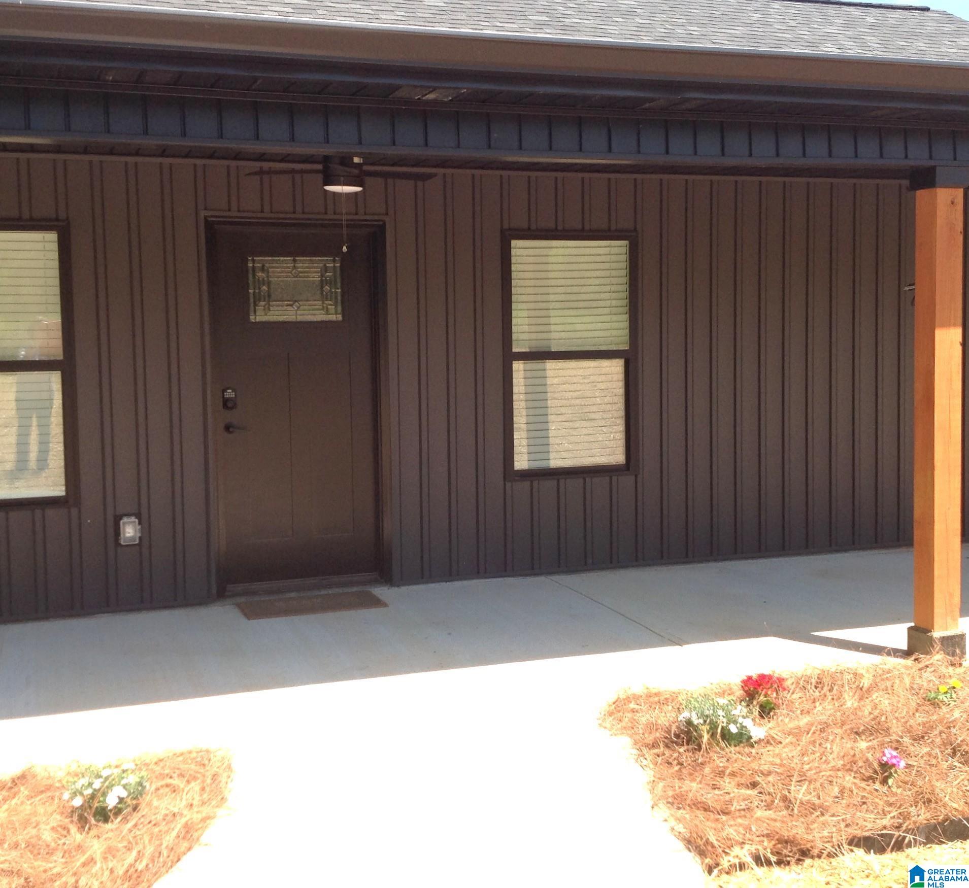 478 4th Avenue Fruithurst, AL 36262 - Photo 3 of 34