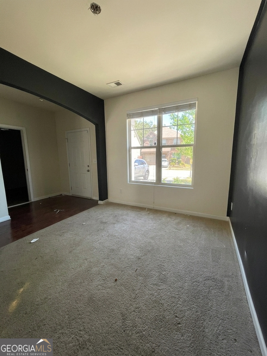 5721 Grande River Road Atlanta, GA 30349 - Photo 5 of 17