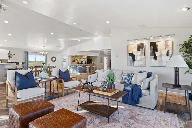 $645,000 | 3859 North 1100 East, Buhl, ID 83316