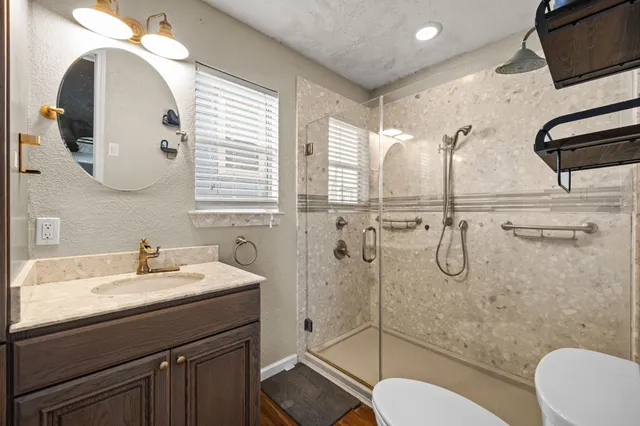 $340,000 | 436 Pompano Street, Bayou Vista, TX 77563