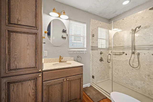 $340,000 | 436 Pompano Street, Bayou Vista, TX 77563