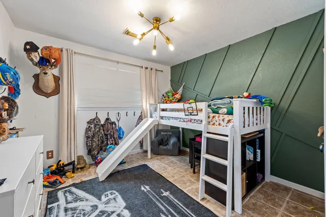 $340,000 | 436 Pompano Street, Bayou Vista, TX 77563