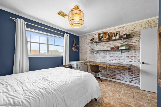 $340,000 | 436 Pompano Street, Bayou Vista, TX 77563