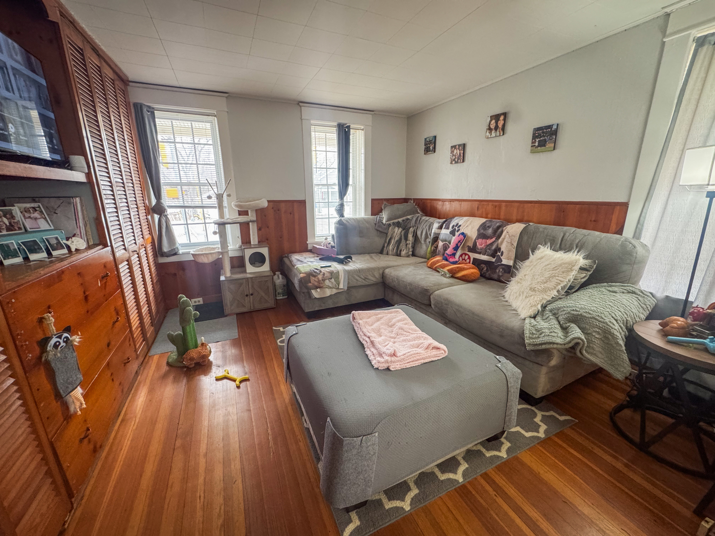 3701 Spring Grove Road Johnsburg, IL 60051 - Photo 14 of 46 a living room with furniture and wooden floor