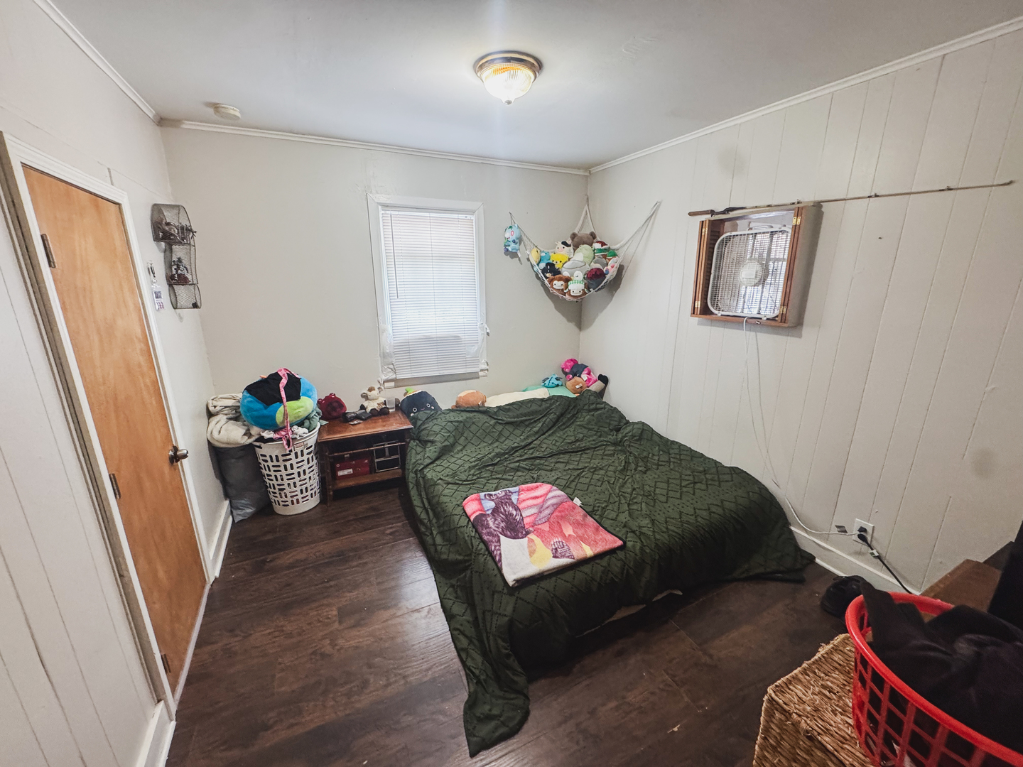 3701 Spring Grove Road Johnsburg, IL 60051 - Photo 19 of 46 a living room with furniture and a couch