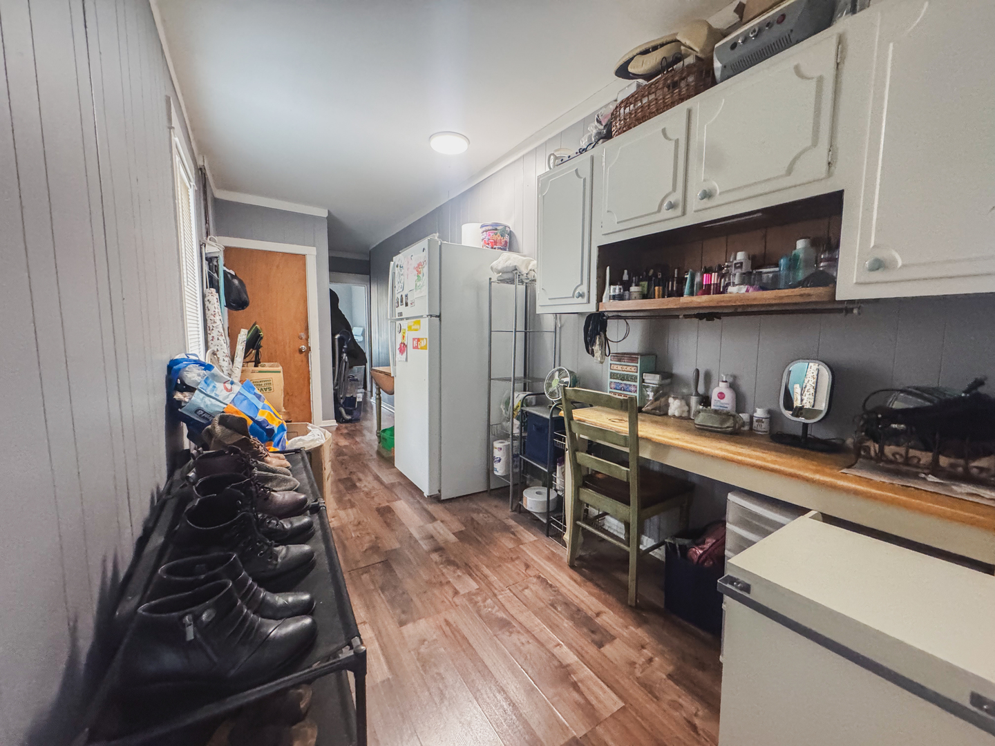 3701 Spring Grove Road Johnsburg, IL 60051 - Photo 33 of 46 a kitchen with stainless steel appliances a sink a stove and wooden floor