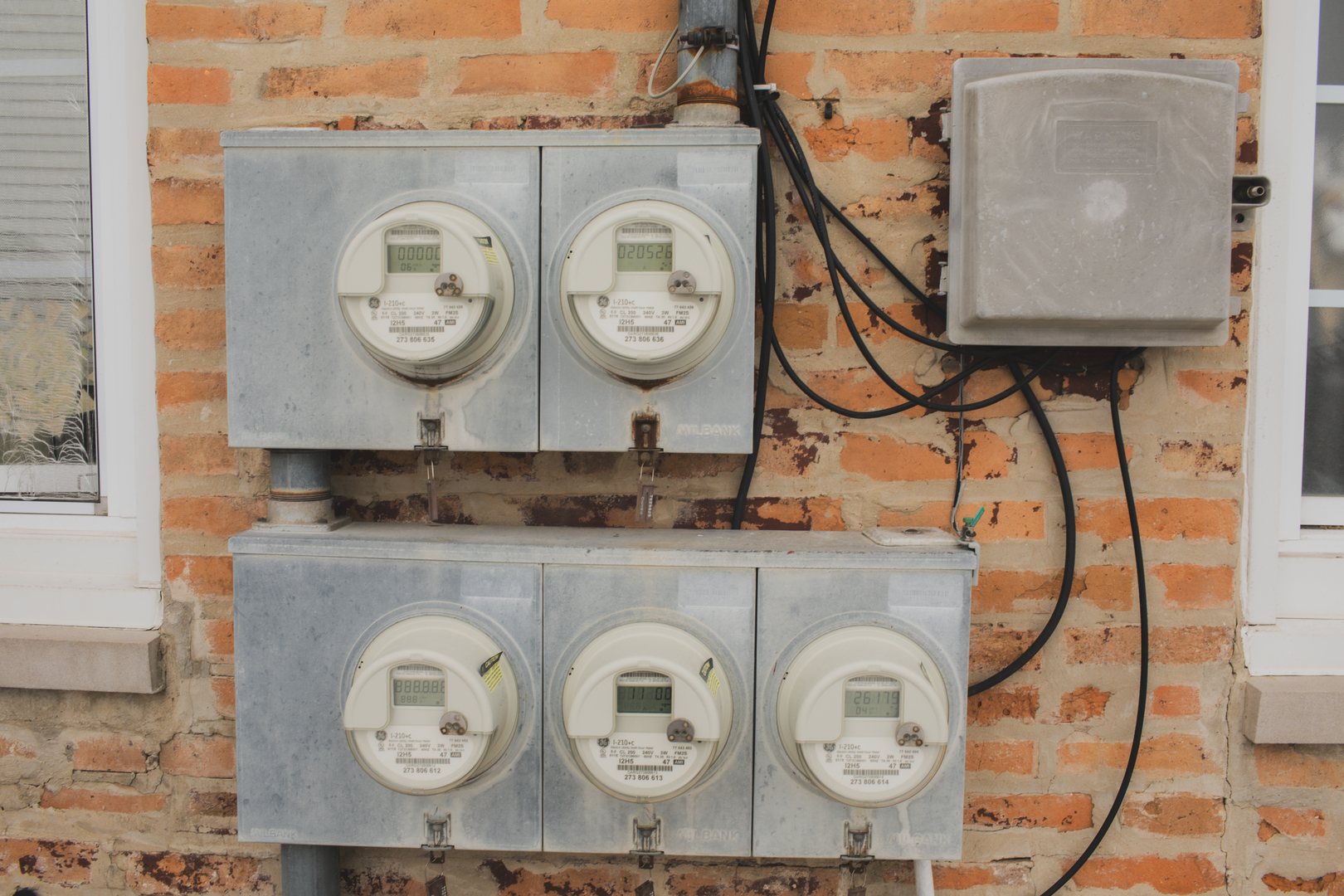 3701 Spring Grove Road Johnsburg, IL 60051 - Photo 40 of 46 a clock on a table and a clock