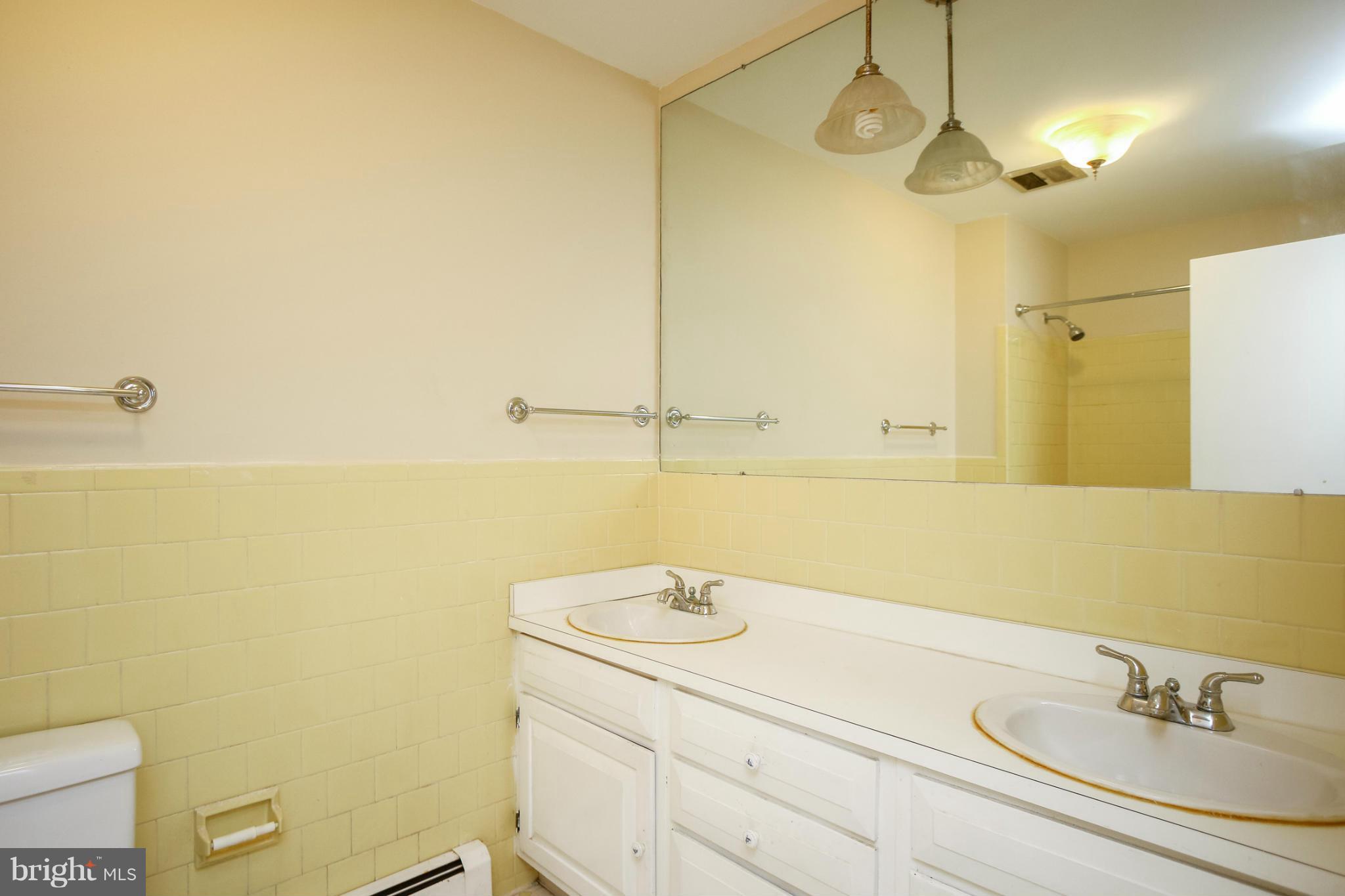 2614 Turf Valley Road Ellicott City, MD 21042 - Photo 20 of 30 Full bathroom in hallway