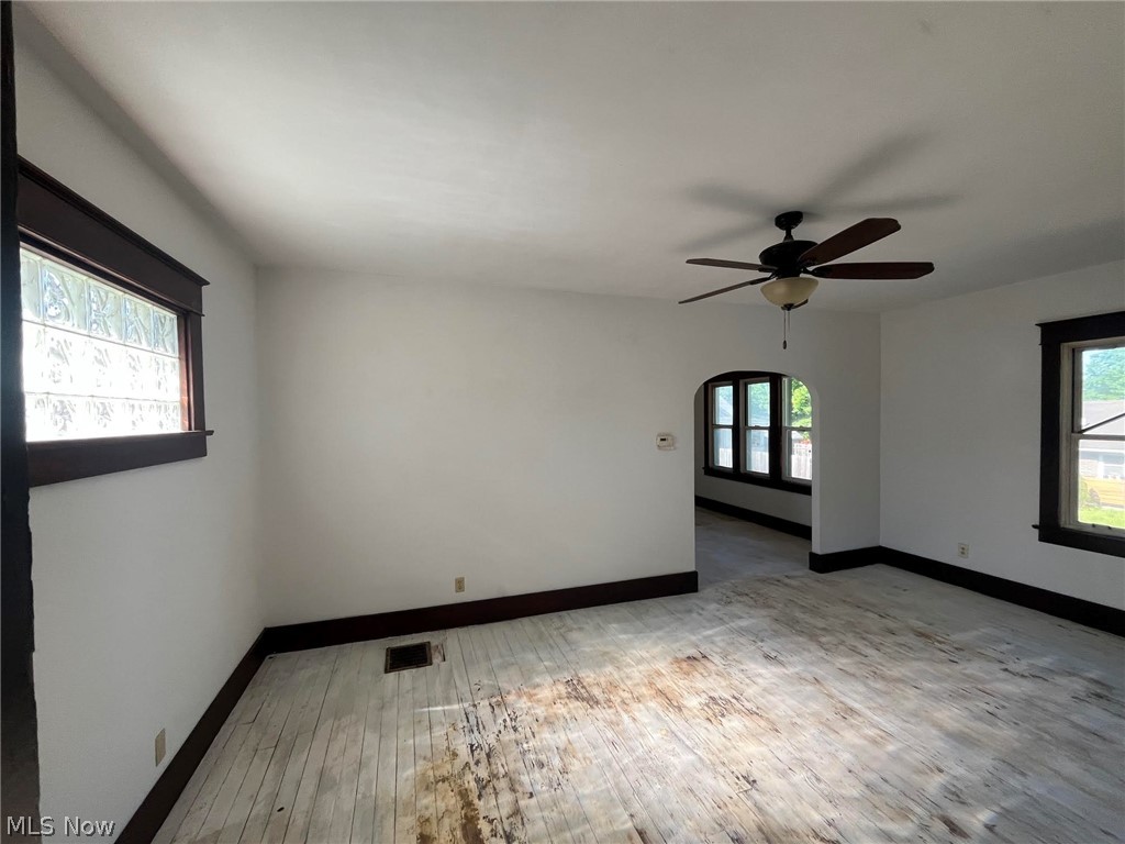 363 Spring Street Struthers, OH 44471 - Photo 12 of 23